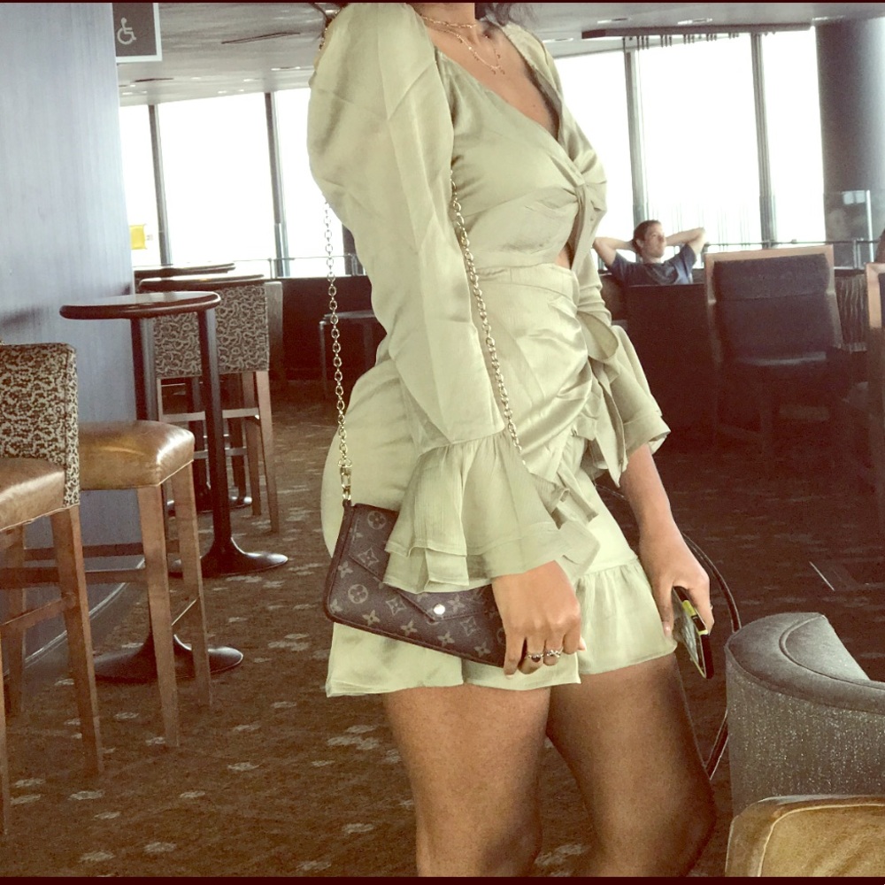 Princess Polly Satin Dress - Picture 3 of 7